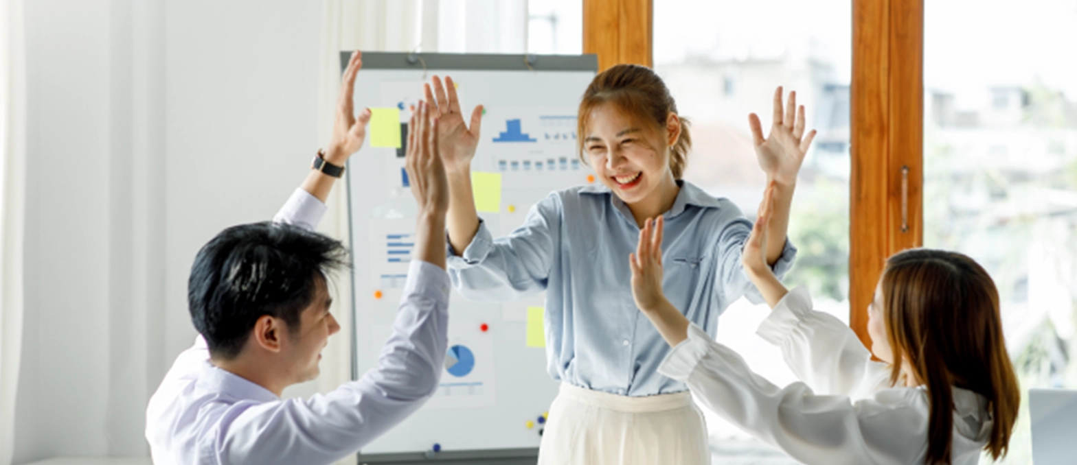 How to Build Scalable IoT Apps with Cloud Services?